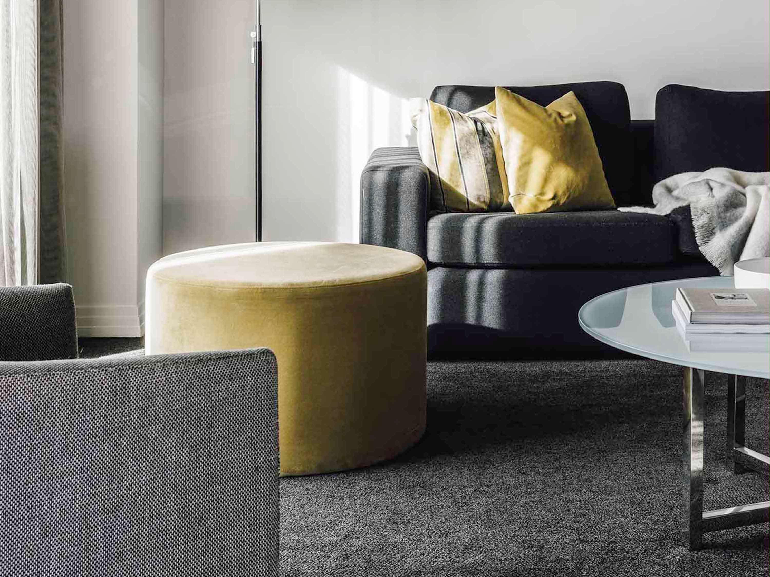 The Como Melbourne Bagian luar foto A carpet