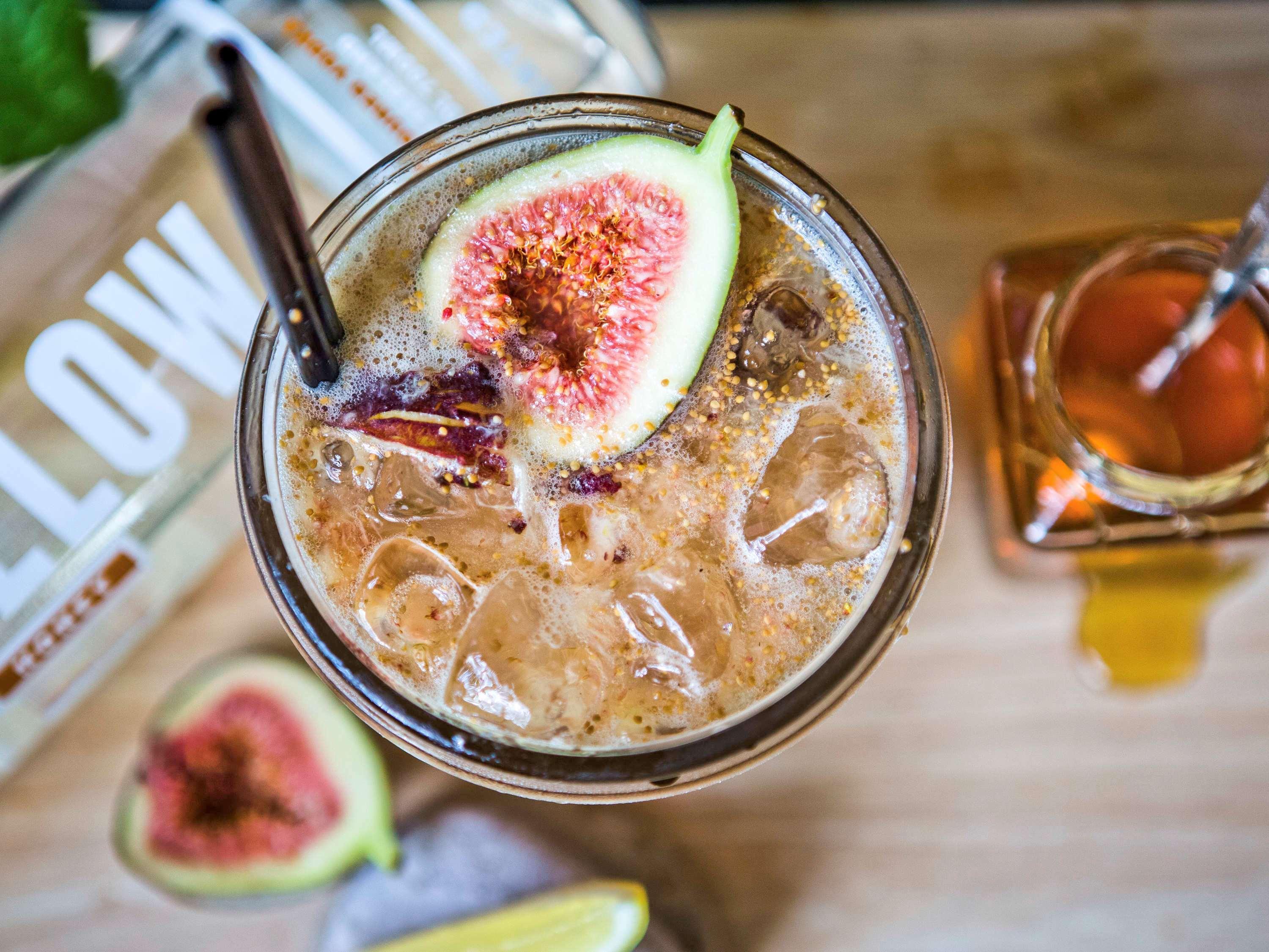 The Como Melbourne Bagian luar foto A fig and honey cocktail