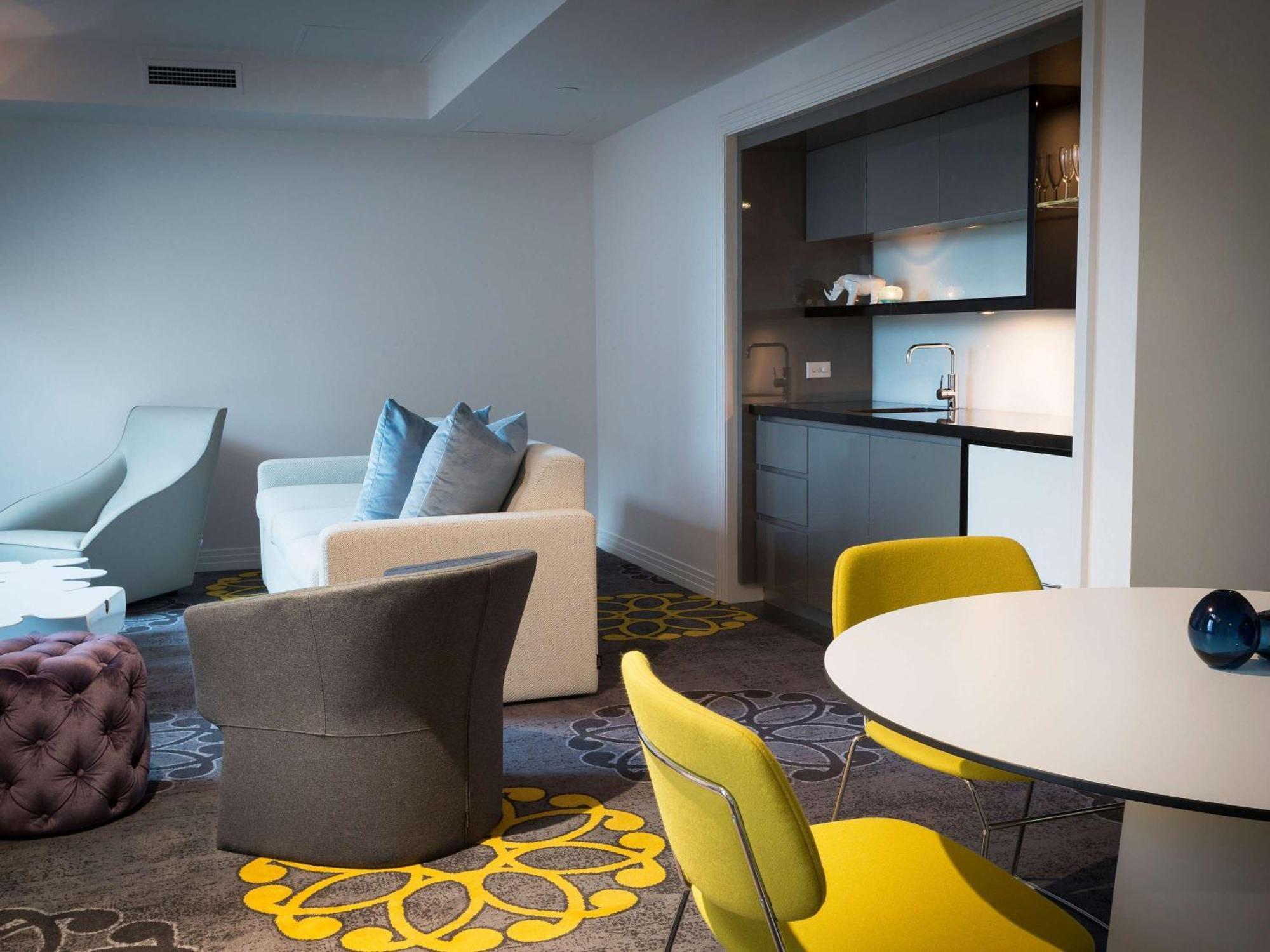 The Como Melbourne Bagian luar foto Suite at the Hotel